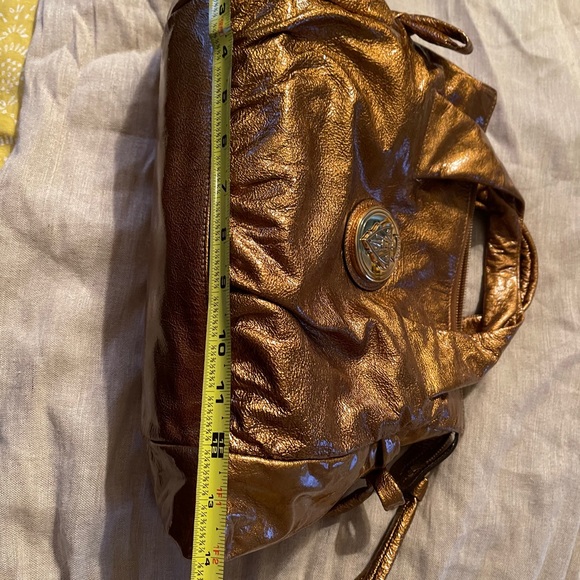 Gucci Handbag - Picture 6 of 9